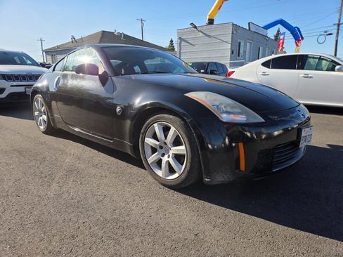 Used 2004 Nissan 350Z Enthusiast image 4