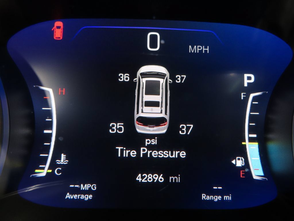 Used 2024 Chrysler Pacifica Limited FWD image 15