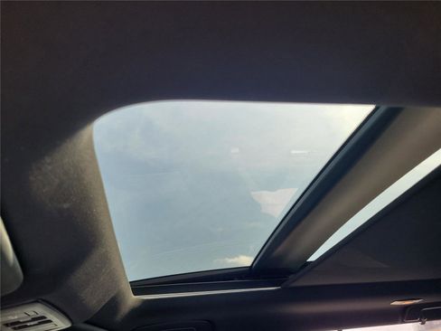 Used 2024 Mitsubishi Outlander SEL image 16