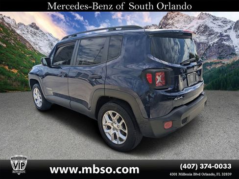 Used 2017 Jeep Renegade Latitude AWD/4WD image 17