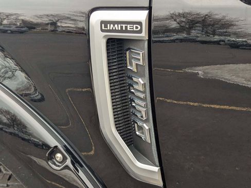 Used 2018 Ford F250 Limited w/ FX4 Off-Road Package image 11