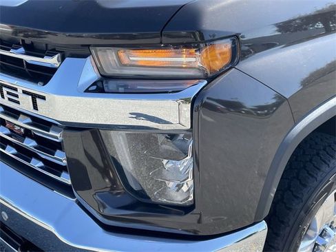 Used 2020 Chevrolet Silverado 2500 LTZ w/ LTZ Premium Package image 21