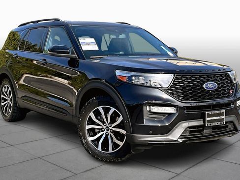 Used 2021 Ford Explorer ST w/ Equipment Group 401A image 2