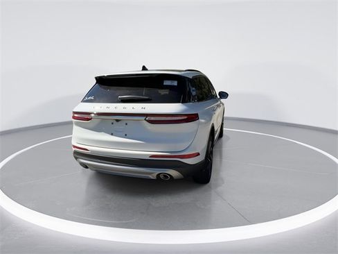 New 2026 Lincoln Corsair Reserve image 8