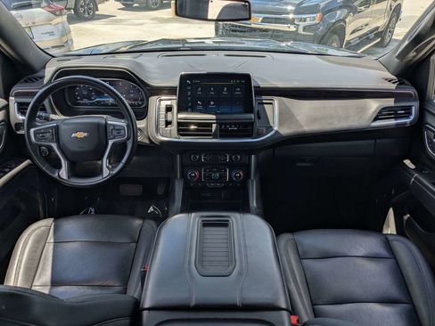 Used 2023 Chevrolet Suburban LT RWD image 15