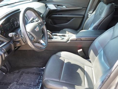 Used 2020 Cadillac CT4 Premium Luxury RWD image 19