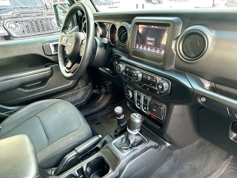 Used 2022 Jeep Wrangler Willys image 32