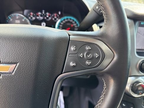 Certified 2020 Chevrolet Suburban Premier w/ Premier 6.2L Value Package image 22