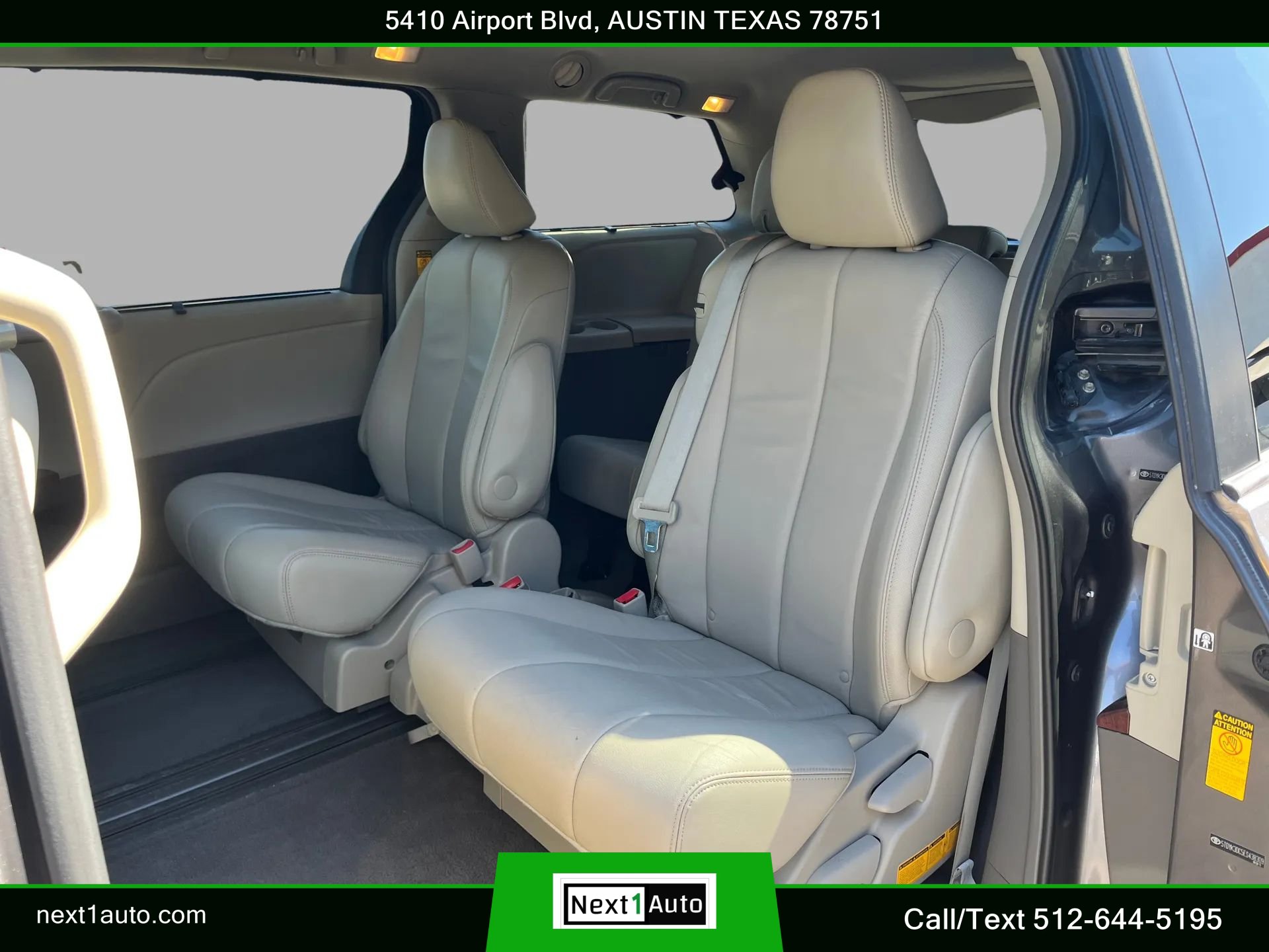 Used 2014 Toyota Sienna XLE w/ Entertainment Package FWD image 33