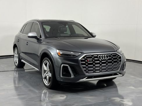 Used 2022 Audi SQ5 Premium w/ Convenience Package AWD/4WD image 3