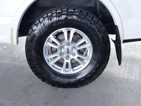 Used 2016 Ford F150 Lariat w/ Equipment Group 501A Mid AWD/4WD image 11