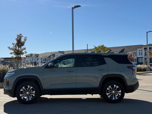 Used 2025 Chevrolet Equinox LT image 5