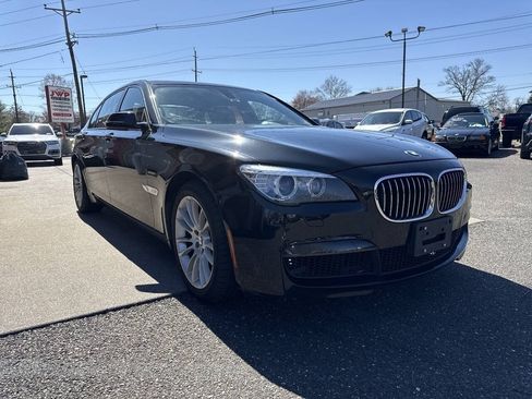 Used 2013 BMW 750Li xDrive AWD/4WD image 4