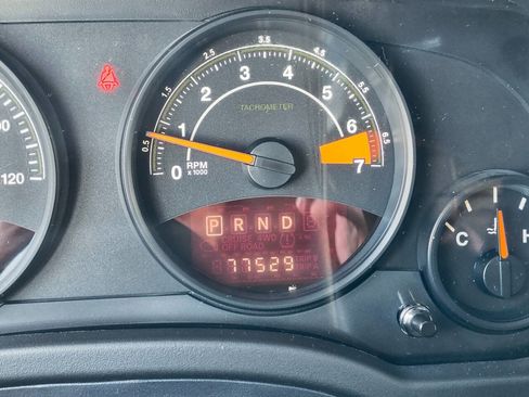 Used 2016 Jeep Compass Sport w/ Power Value Group image 12