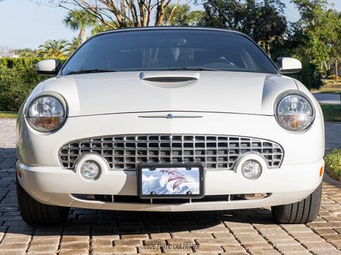 Used 2002 Ford Thunderbird Deluxe image 13