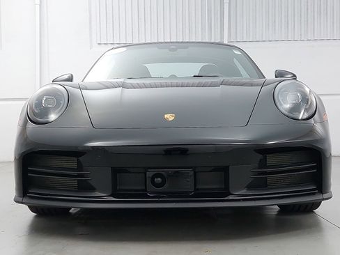 Certified 2026 Porsche 911 Carrera RWD image 10