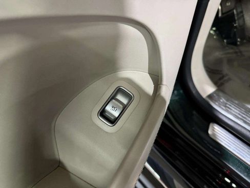 Used 2021 Mercedes-Benz Maybach GLS 600 4MATIC image 27