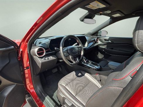 Used 2024 Chevrolet Trax RS w/ Driver Confidence Package image 18