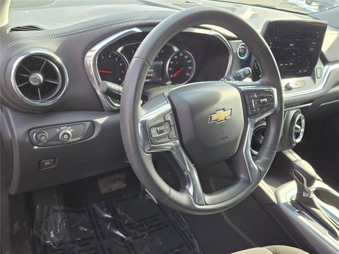 Used 2023 Chevrolet Blazer LT w/ Driver Confidence Package image 18