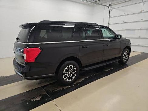 Used 2024 Ford Expedition Max XLT AWD/4WD image 3