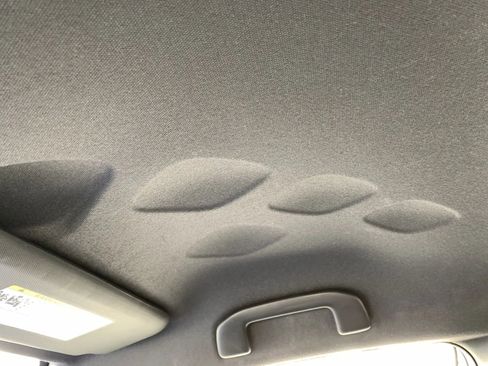 Used 2021 Toyota C-HR XLE image 18