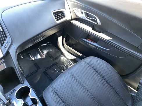 Used 2015 Chevrolet Equinox LS FWD image 18