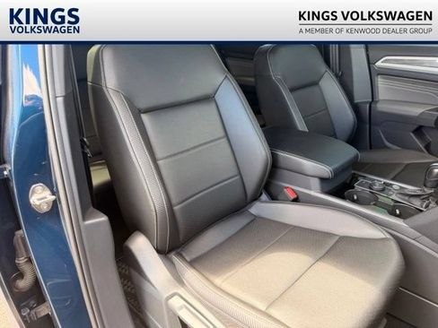 Used 2023 Volkswagen Atlas Cross Sport SE AWD/4WD image 22