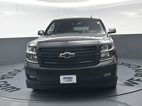 Used 2019 Chevrolet Suburban Premier AWD/4WD image 5