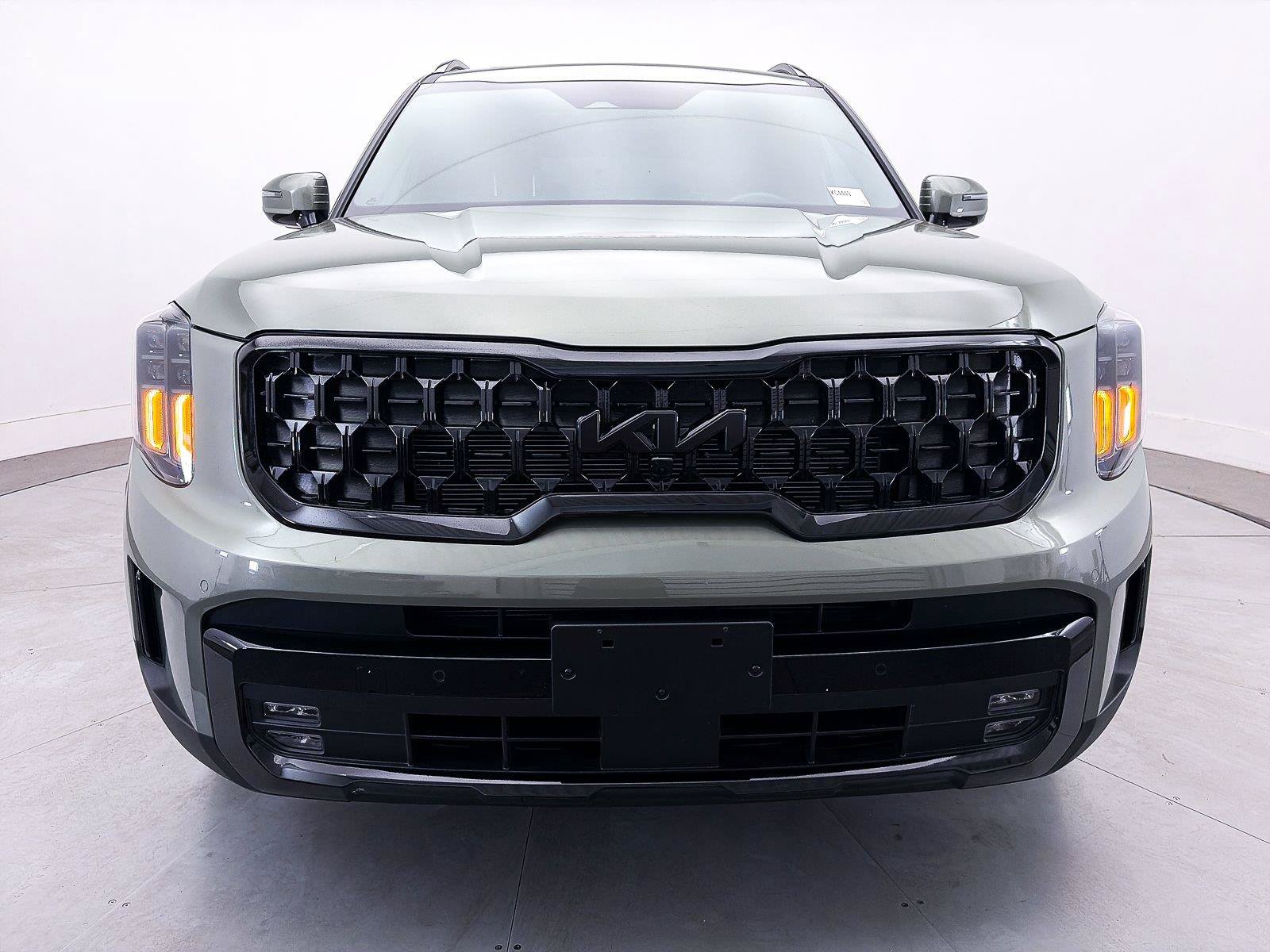 Certified 2025 Kia Telluride SX Prestige X-Line AWD/4WD image 16