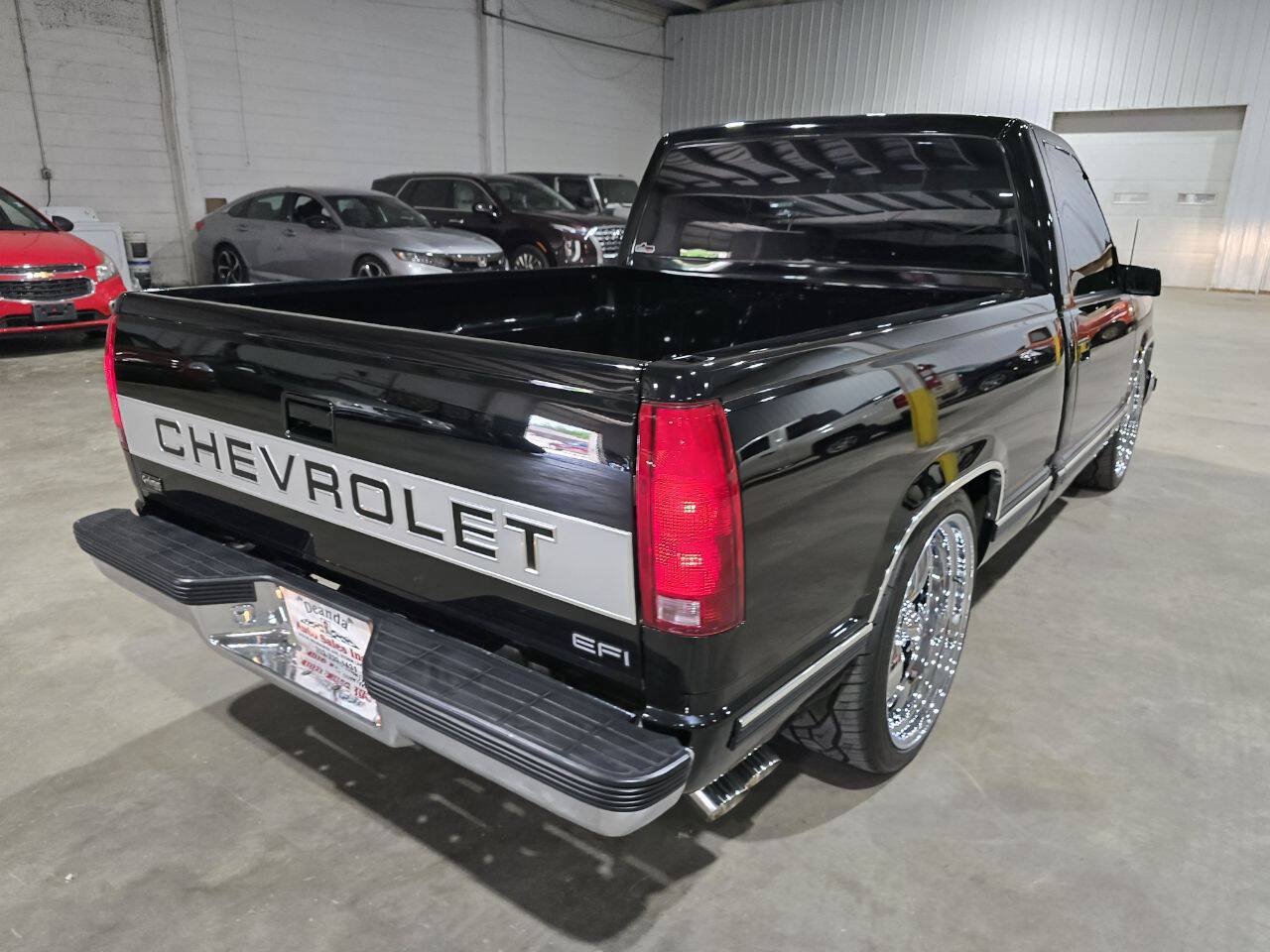 Used 1990 Chevrolet Silverado 1500 2WD Regular Cab image 13