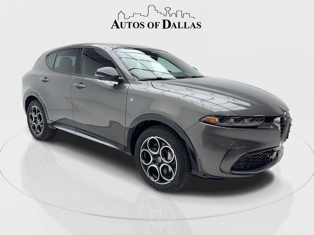 Used 2024 Alfa Romeo Tonale Ti w/ Active Assist Package AWD/4WD image 2