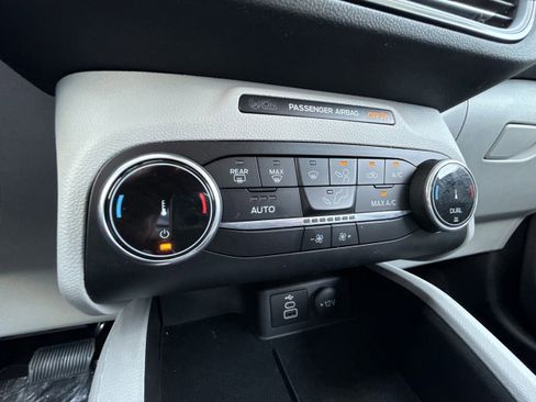 Used 2024 Ford Escape Active image 18