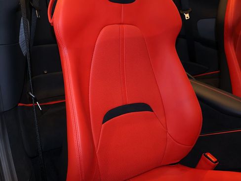 Certified 2025 Ferrari Roma Spider RWD image 16