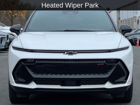 Used 2025 Chevrolet Equinox EV RS w/ Convenience Package II image 17