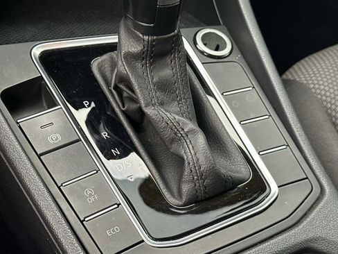 Used 2021 Volkswagen Jetta SE image 19