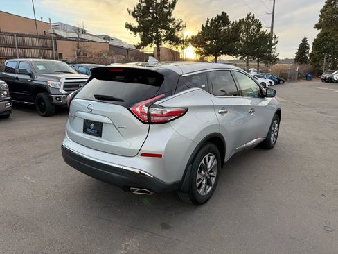 Used 2018 Nissan Murano S image 9