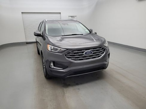 Used 2019 Ford Edge Titanium w/ Cold Weather Package AWD/4WD image 14