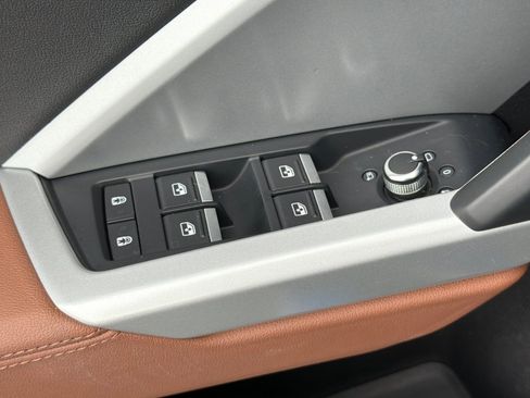 Used 2020 Audi Q3 2.0T Prestige w/ Prestige Package image 13