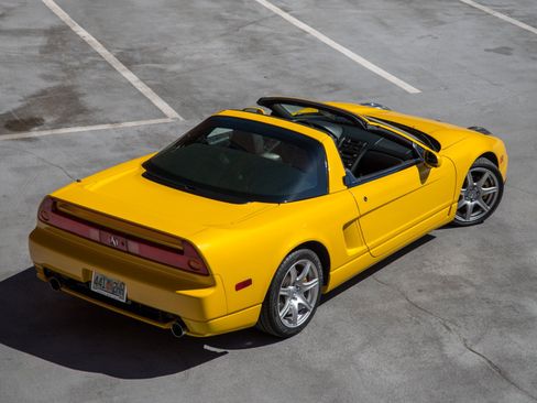 Used 2002 Acura NSX T RWD image 7