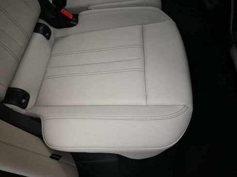 Certified 2025 Audi Q5 Premium Plus w/ Premium Plus image 16