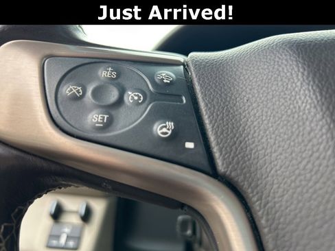 Used 2017 GMC Yukon Denali w/ Open Road Package image 19