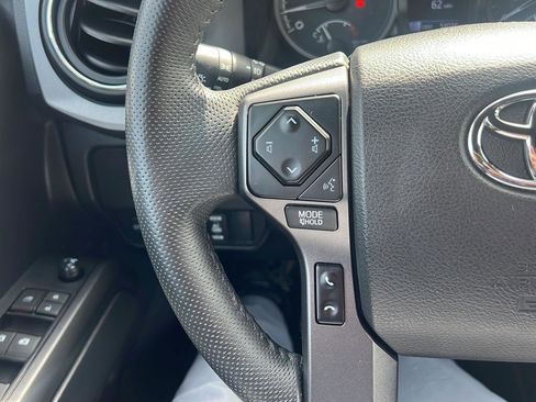 Used 2023 Toyota Tacoma TRD Off-Road image 23