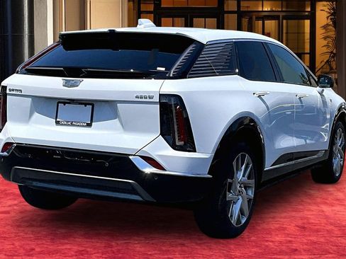 New 2026 Cadillac Optiq Luxury 1 RWD image 6
