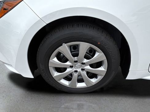 New 2026 Toyota Corolla LE FWD image 28