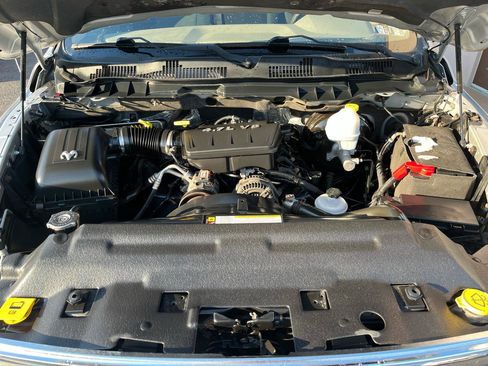 Used 2012 RAM 1500 Classic SLT AWD/4WD image 10