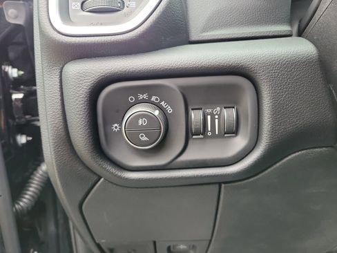 New 2026 RAM 2500 Laramie w/ Night Edition AWD/4WD image 13