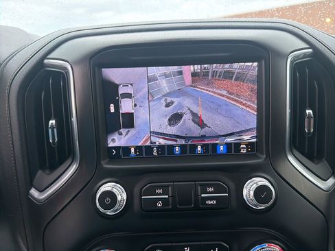 Used 2023 GMC Sierra 3500 AT4 w/ AT4 Premium Plus Package image 19