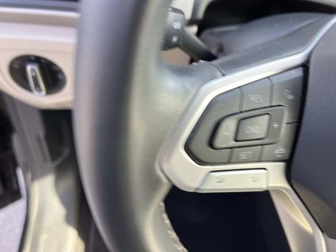 Used 2023 Volkswagen Atlas SE FWD image 29