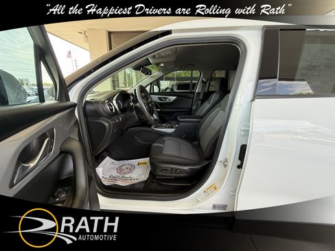 Used 2024 Chevrolet Blazer LT FWD image 12