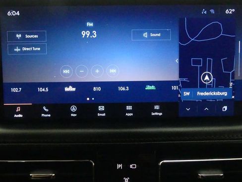 Used 2022 Lincoln Nautilus Reserve w/ Luxury Package image 11